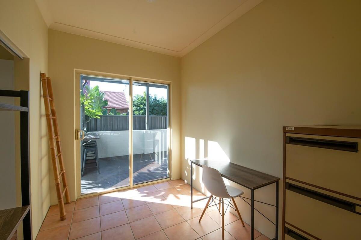 Tranquil Taylor - Two-Storey Cbd Family Home, Bbq Dubbo Eksteriør bilde